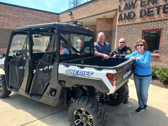 <i>Sheriff's Department gets grant for safety equipment</i>