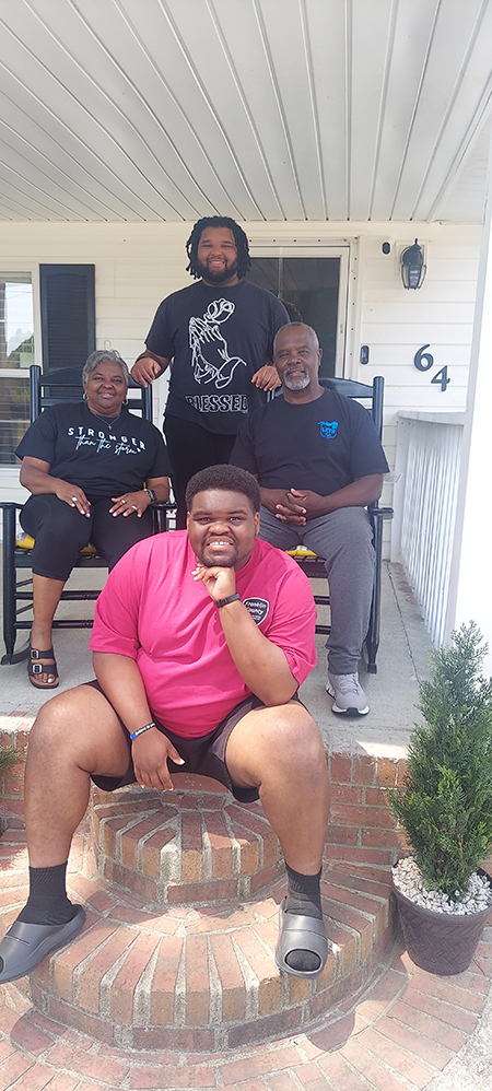 <i>Lorenzo Stancil sets his sights on GOLD!</i>