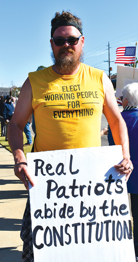 <i>Multitude of signs told the story of 'No Kings' rally</i> pics 2