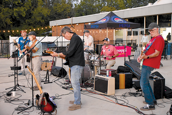 <i>Louisburg College marks homecoming with fun, food, music, athletics, pics 1</i>