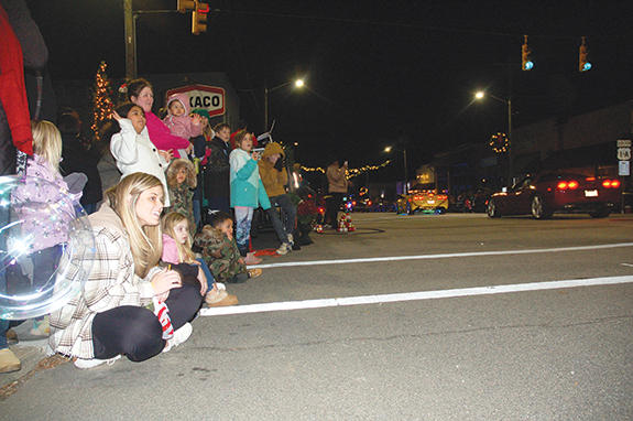 Parades in Franklinton and Alert as different as night and day, pics 1