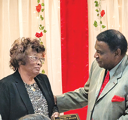 <i>Smart Start presents awards, grants at recognition banquet</i>