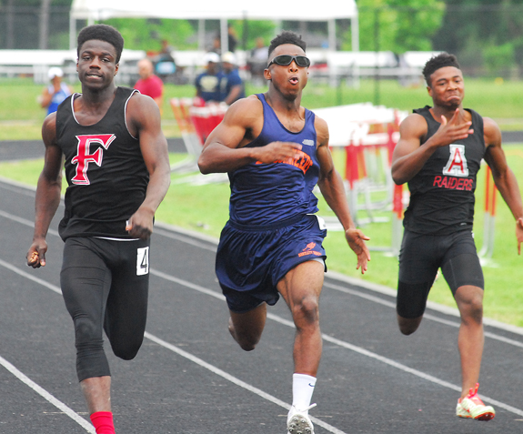 Red Rams Host Track Regional