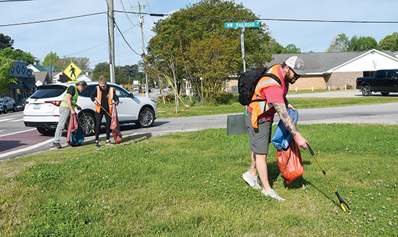 Litter sweep was a success in The 'Ville