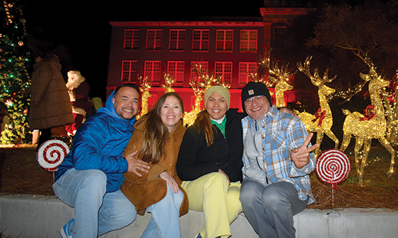 <i>It's official: The Christmas Season is here, pics 2</i>